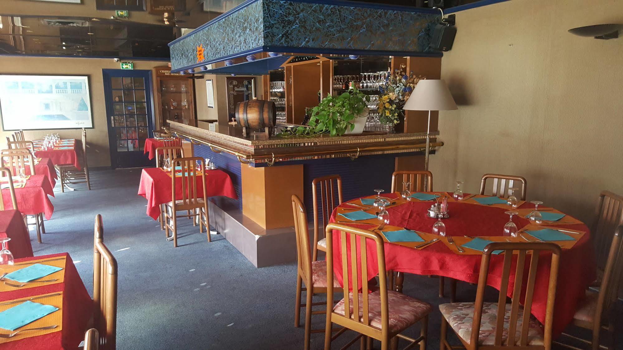 Le Skippy Dancotel Saint-Pierre-des-Corps Esterno foto